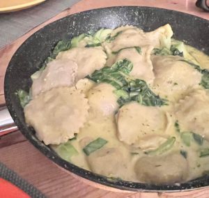 Pak Choi-Ravioli in Pfanne